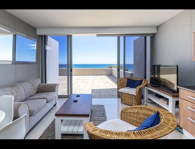 2 BEDROOM APARTMENT FOR SALE IN BEACHFRONT